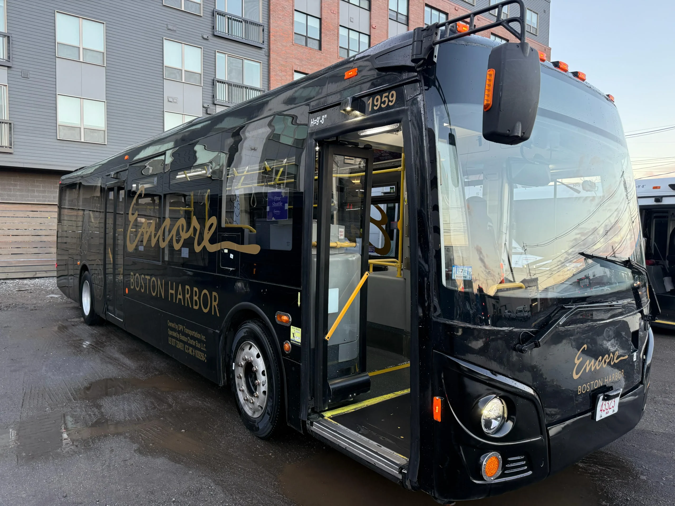 Low-Floor for Sale —Accessible, Durable & Ideal for High-Frequency Shuttle Operations