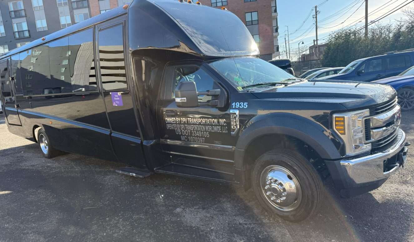 2019 Ford F550 – 1935